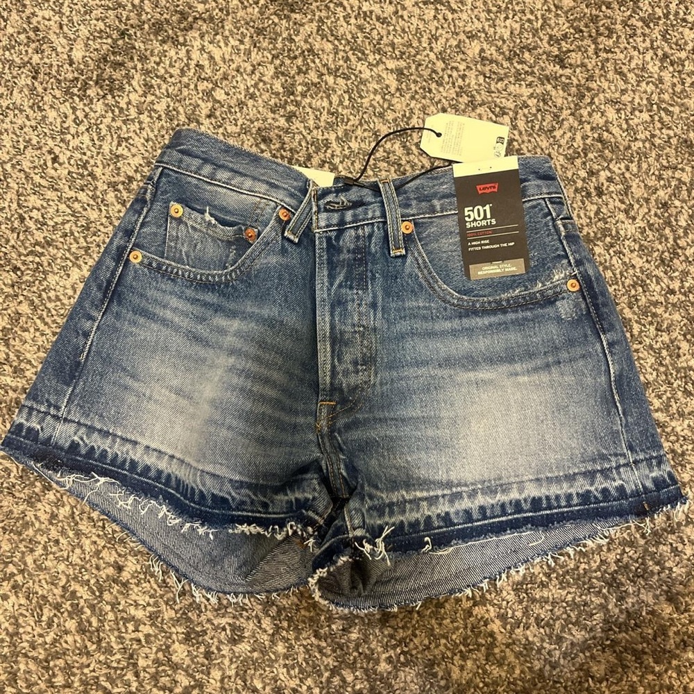 LEVI 501 denim shorts